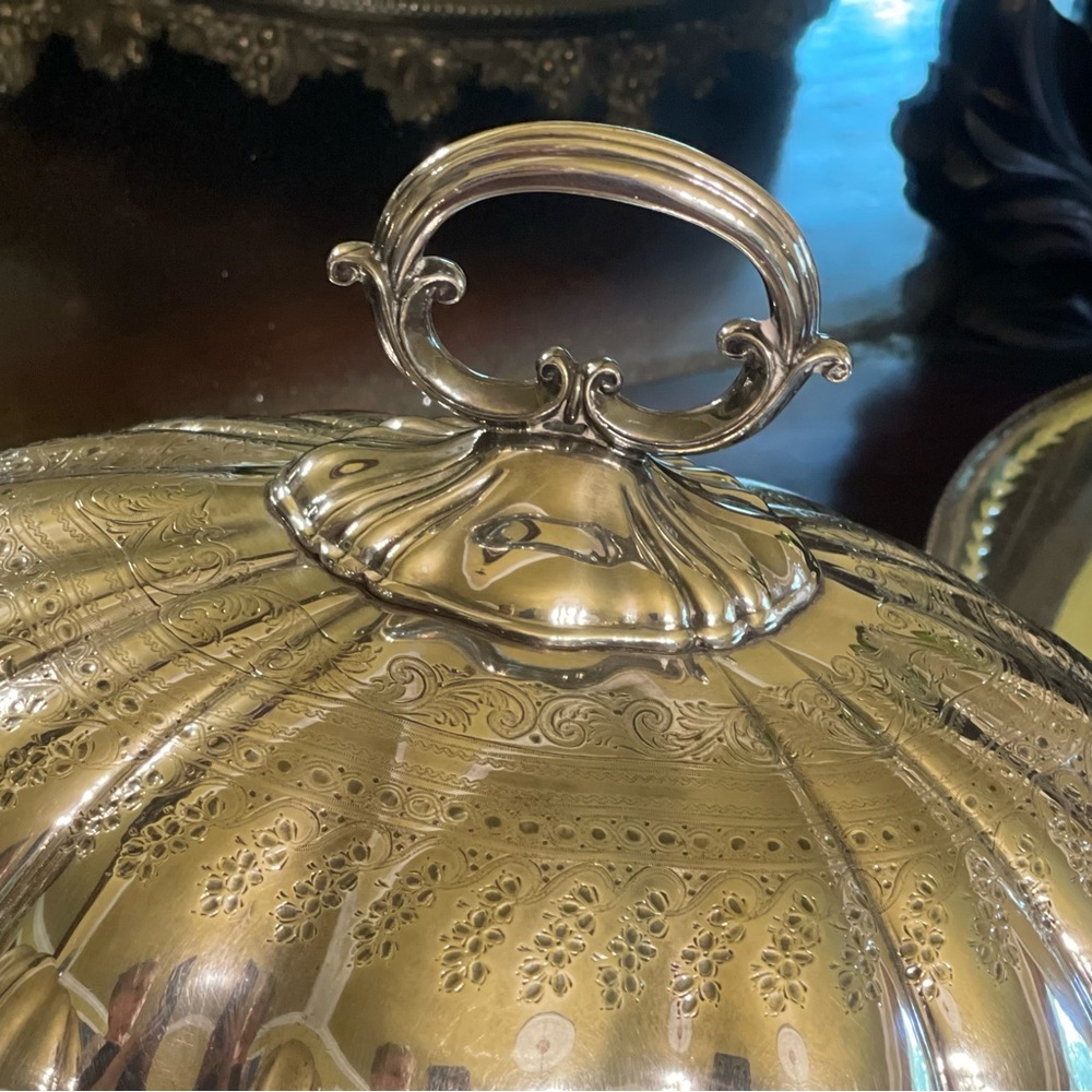 English Sheffield Silverplate meat dome/food cover/cloche - Picture 4 of 8
